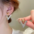 ULIZ Korea New Design Fashion Jewelry Gold Plated Luxury Zircon Letter V Earrings Elegant Women's Evening Party Accessories - Image 2