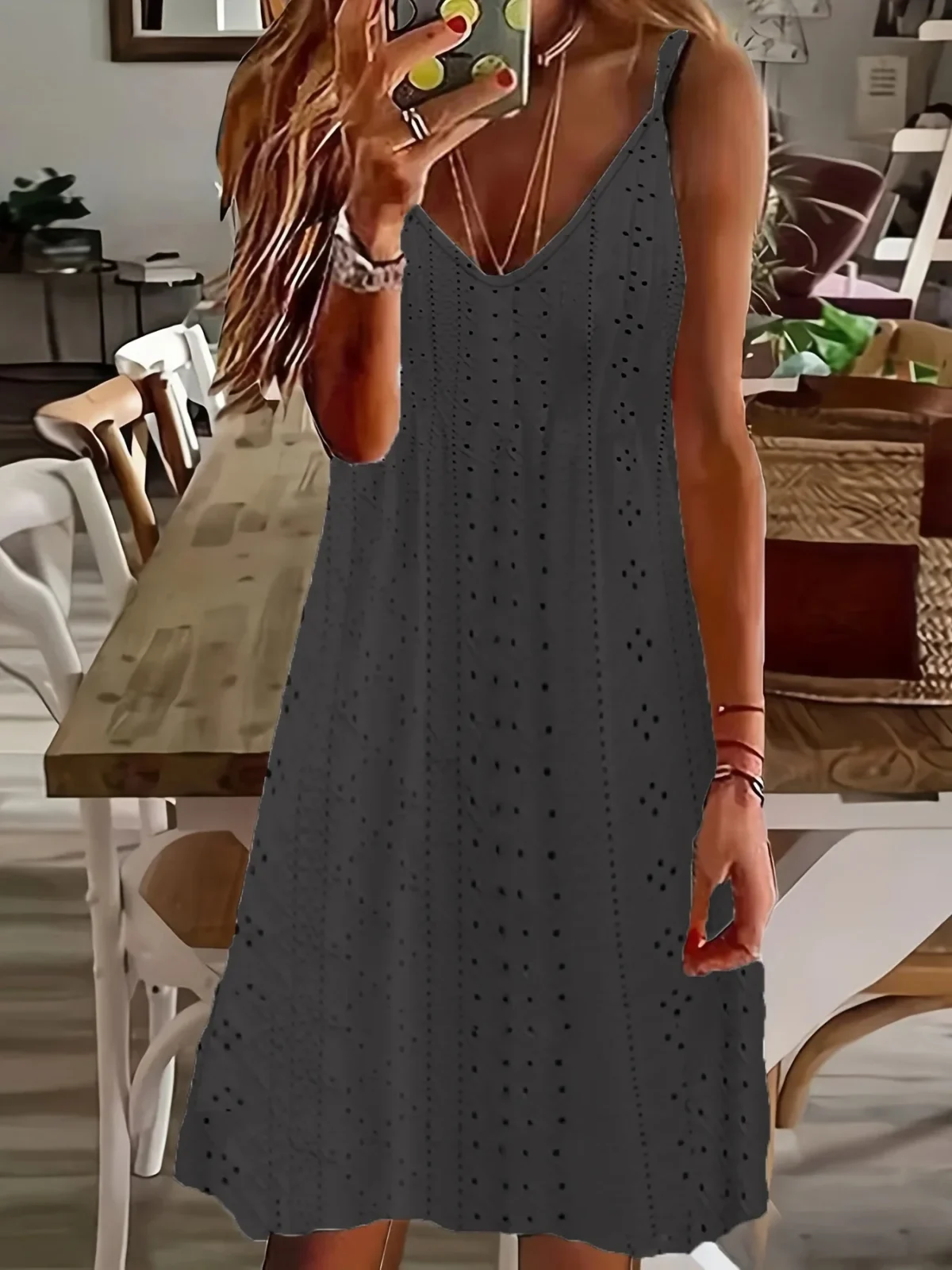 2025 Europe and the United States Plus Size Women's Summer New Cutout Jacquard V-Neck Strap Solid Color Dress - Image 3