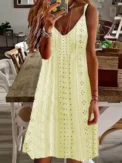 2025 Europe and the United States Plus Size Women's Summer New Cutout Jacquard V-Neck Strap Solid Color Dress - Image 5