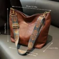 New style women's and men's vintage high-end texture tote bags with large capacity and single shoulder strap. - Image 2
