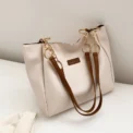 Commuting Large-Capacity Bag for Women Spring and Summer 2025 New High-End Women's Bag Shoulder Tote Bag
