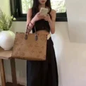 High-Grade Sense Texture Tode Bag New Popular Letter Simple Commuter Female Large Capacity Handbag Short-Haul Travel Pack - Image 3