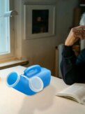 1200ml Pee Container Spill Proof Portable Urinal Plastic Urine Bottle with Lid for Car Elderly and Incontinence - Image 4