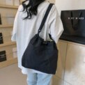 Women Fashion Shoulder Bag Large Capacity Nylon Drawstring Bucket Bag Lightweight Commuting Bag Multi-pockets for Work Vacation - Image 4