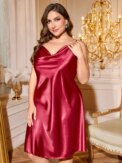 Plus size women's sexy Spaghetti Strap Nightgown solid color comfortable home pajamas - Image 3