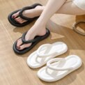 Soft Sole EVA Women's Flip Flops Summer Beach Non-slip Cloud Slippers Women Thick Platform Clip Toe Bathroom Slides
