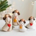 Christmas Love Angel Girl Rural Pastoral Resin Statue Christmas Decoration Table Decoration Wedding Celebration Gift: 3 - 5 Days Free Delivery Only UK